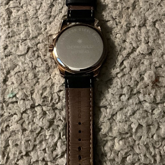 Bernoulli - Picture 2 of 4